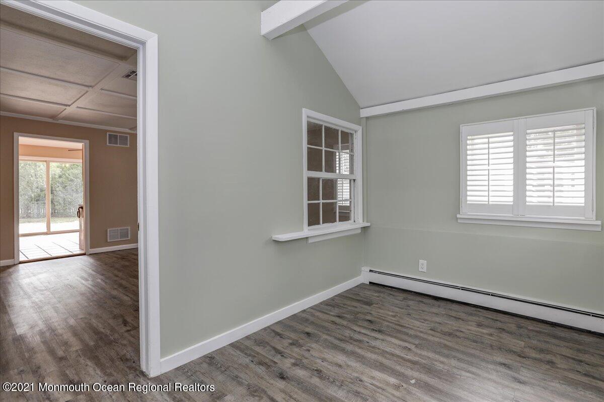 92 Sunset Road Brick, NJ 08723 - Photo 6 of 36 17-92SunsetRoad0017