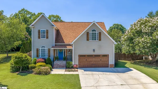 $435,000 | 302 Crossvine Way, Simpsonville, SC 29680
