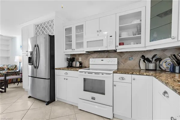 $2,500 | 1190 Yesica Ann Circle, Unit B101, Naples, FL 34110