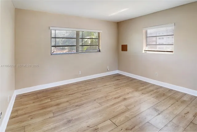 $2,200 | 133 Southeast 4th Avenue, Unit 10, Hallandale Beach, FL 33009