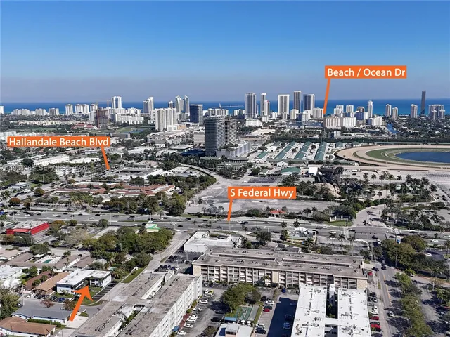 $2,200 | 133 Southeast 4th Avenue, Unit 10, Hallandale Beach, FL 33009