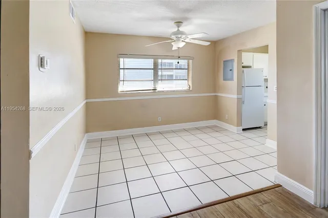 $2,200 | 133 Southeast 4th Avenue, Unit 10, Hallandale Beach, FL 33009