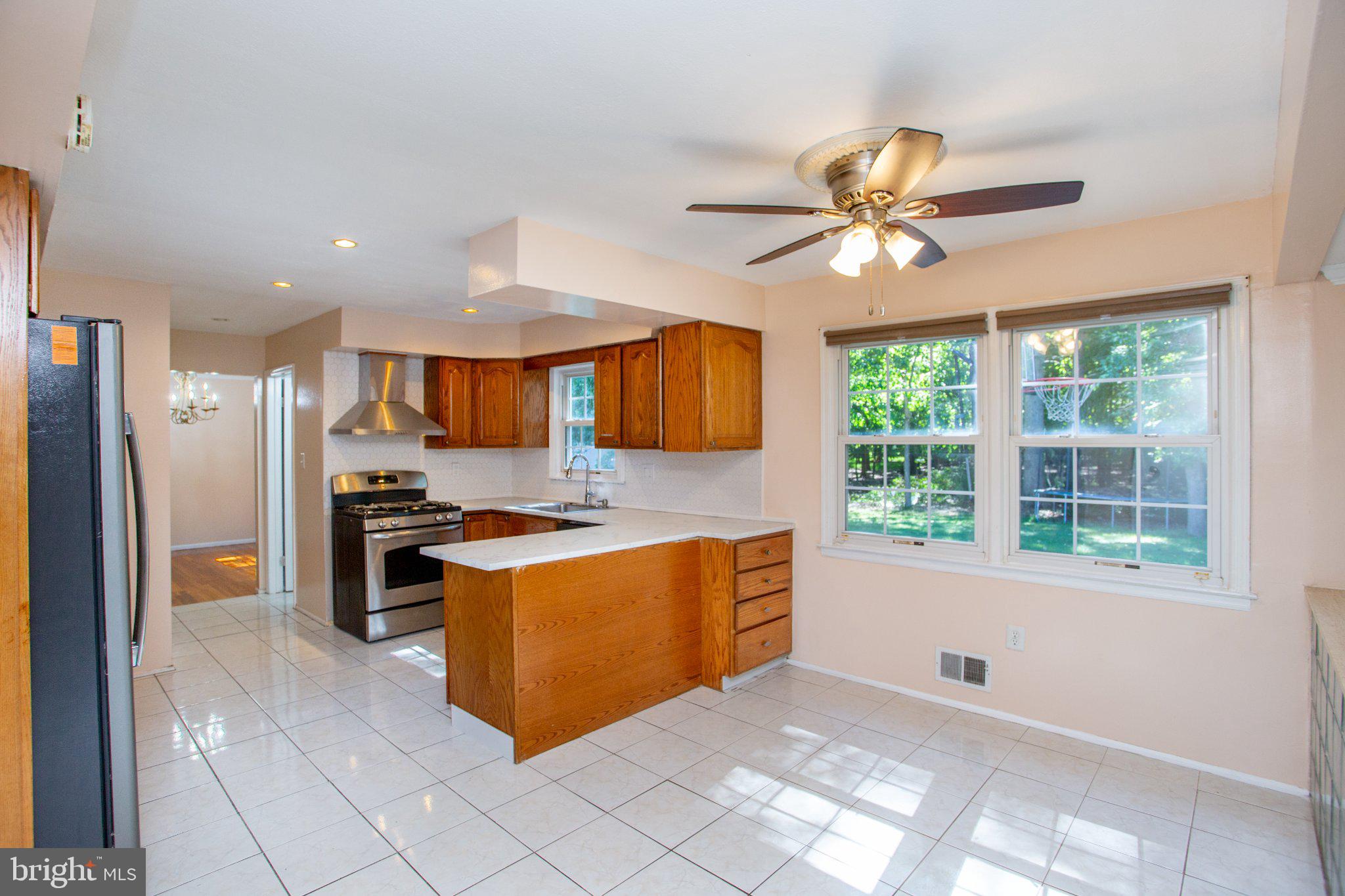 14 Woodmere Road North Brunswick, NJ 08902 - Photo 44 of 123 Gallery Image 44
