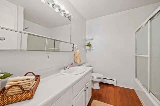 $409,700 | 5400 3 Points Boulevard, Unit 335, Mound, MN 55364