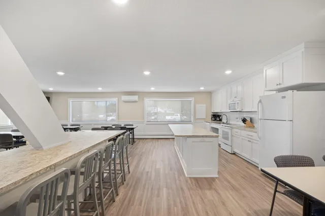 $409,700 | 5400 3 Points Boulevard, Unit 335, Mound, MN 55364