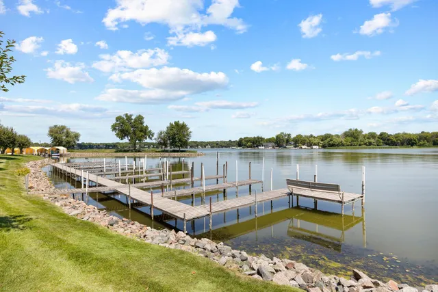 $409,700 | 5400 3 Points Boulevard, Unit 335, Mound, MN 55364