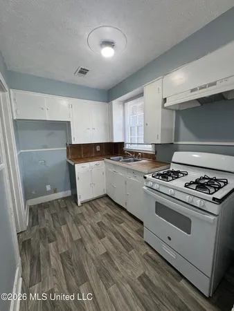 $115,000 | 4833 Churchill Drive, Jackson, MS 39206