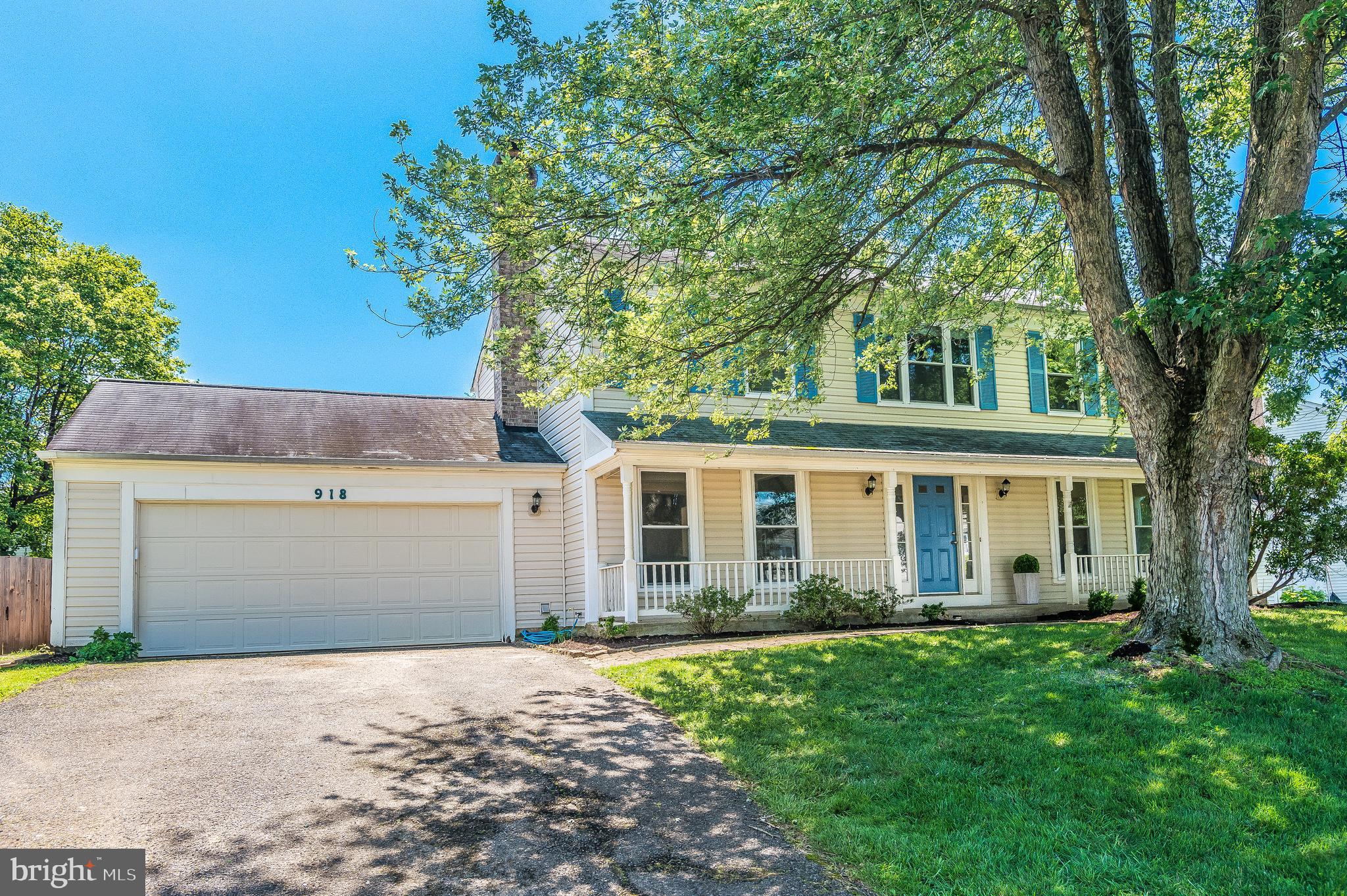 918 Pointer Ridge Drive Gaithersburg, MD 20878 - Photo 3 of 41 Gallery Image 3