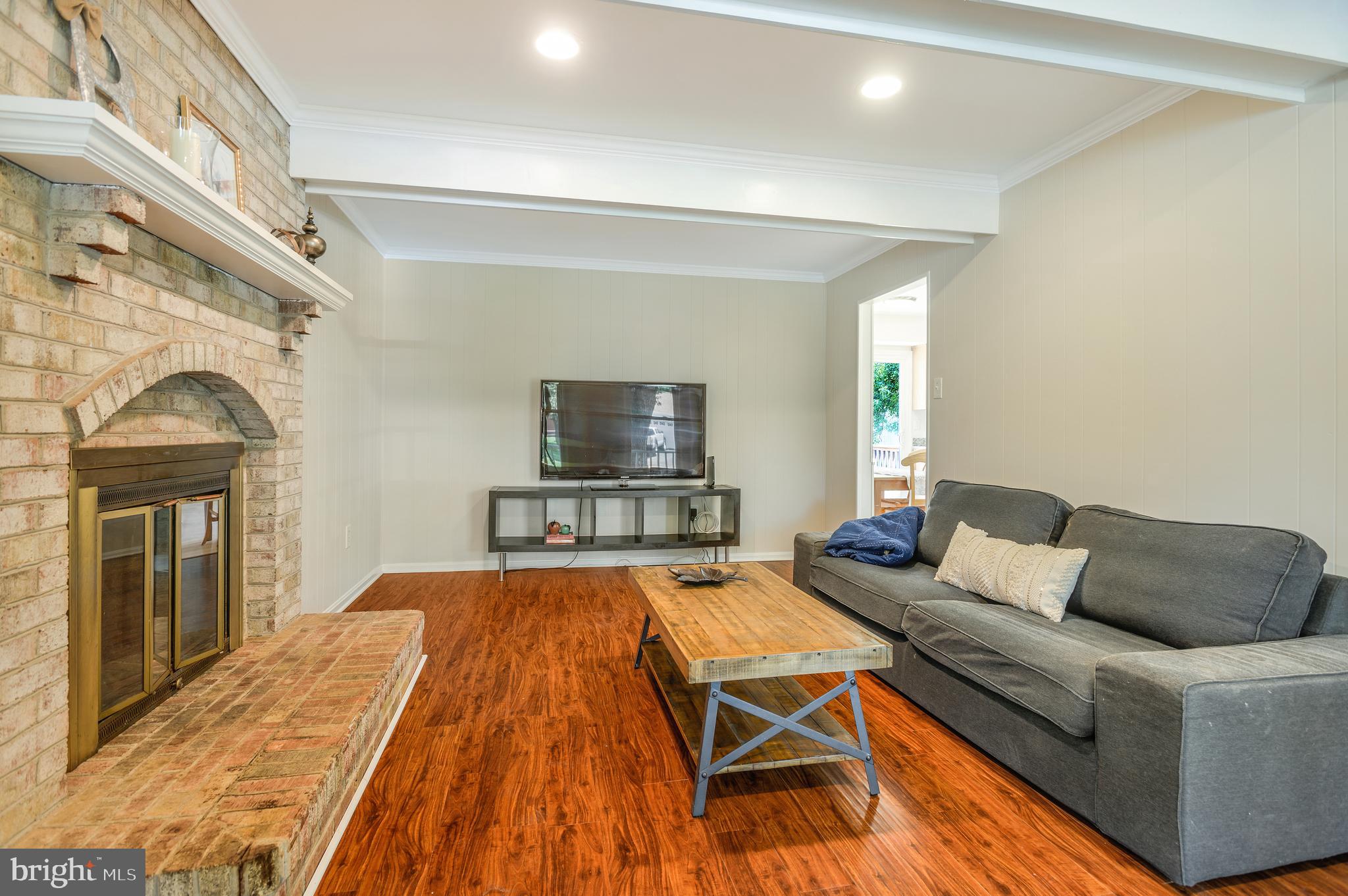 918 Pointer Ridge Drive Gaithersburg, MD 20878 - Photo 25 of 41 First floor family room