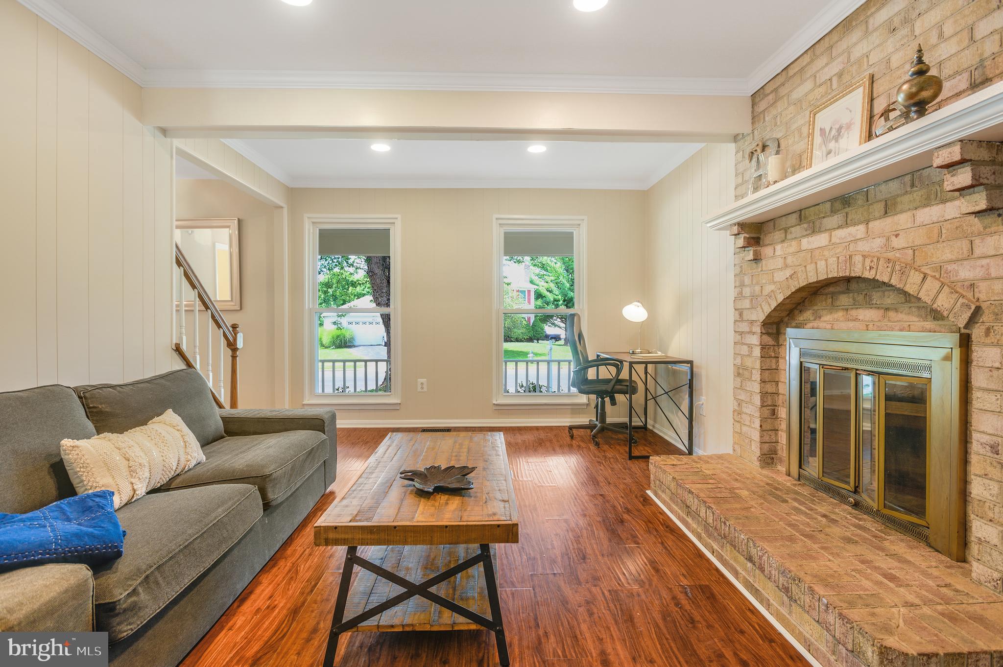 918 Pointer Ridge Drive Gaithersburg, MD 20878 - Photo 26 of 41 First Floor family room