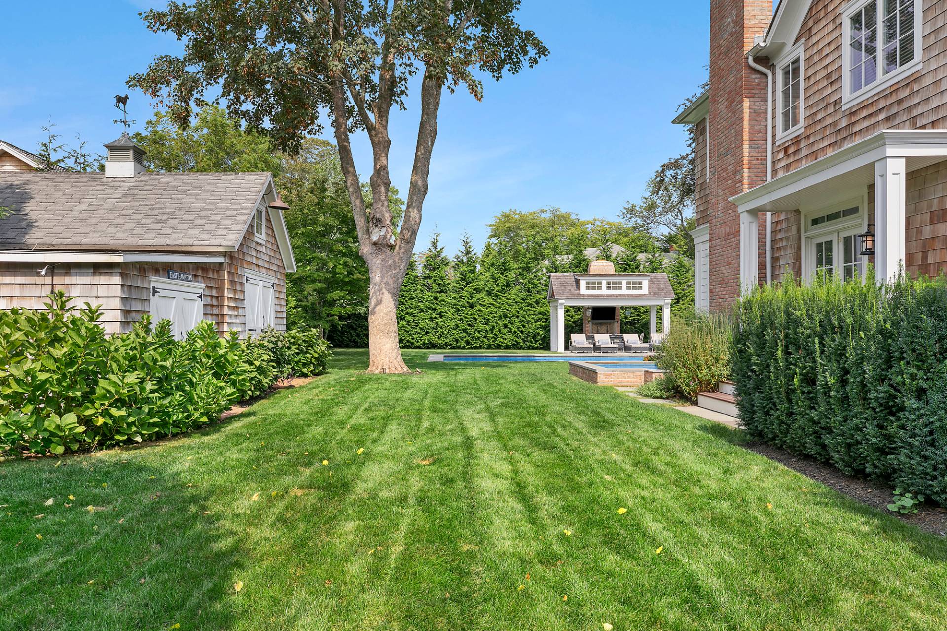 11 Sherrill Road East Hampton, NY 11937 - Photo 29 of 36