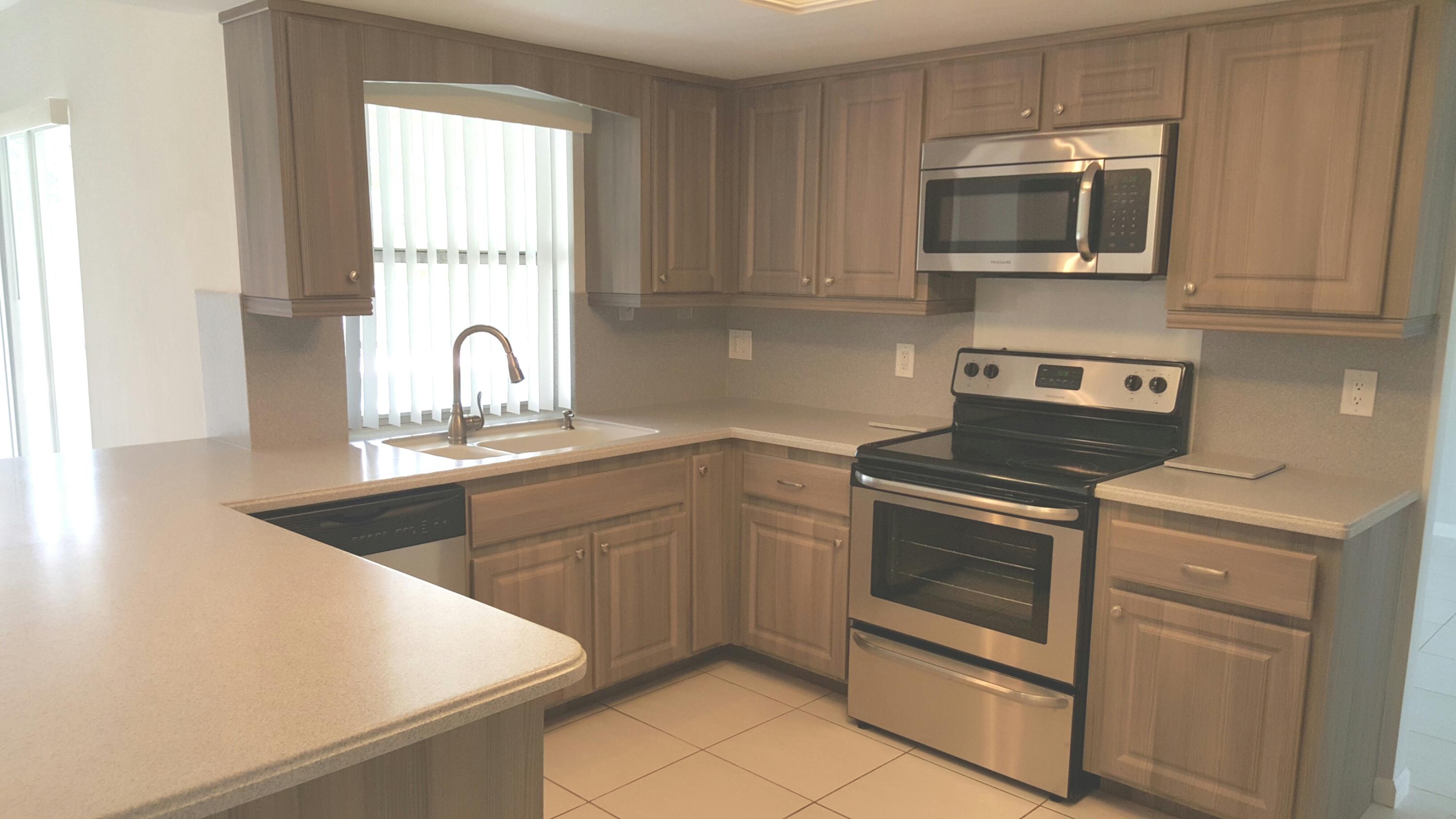 6103 Golf Vista Way Boca Raton, FL 33433 - Photo 8 of 59 2016-07-14 11.31.27