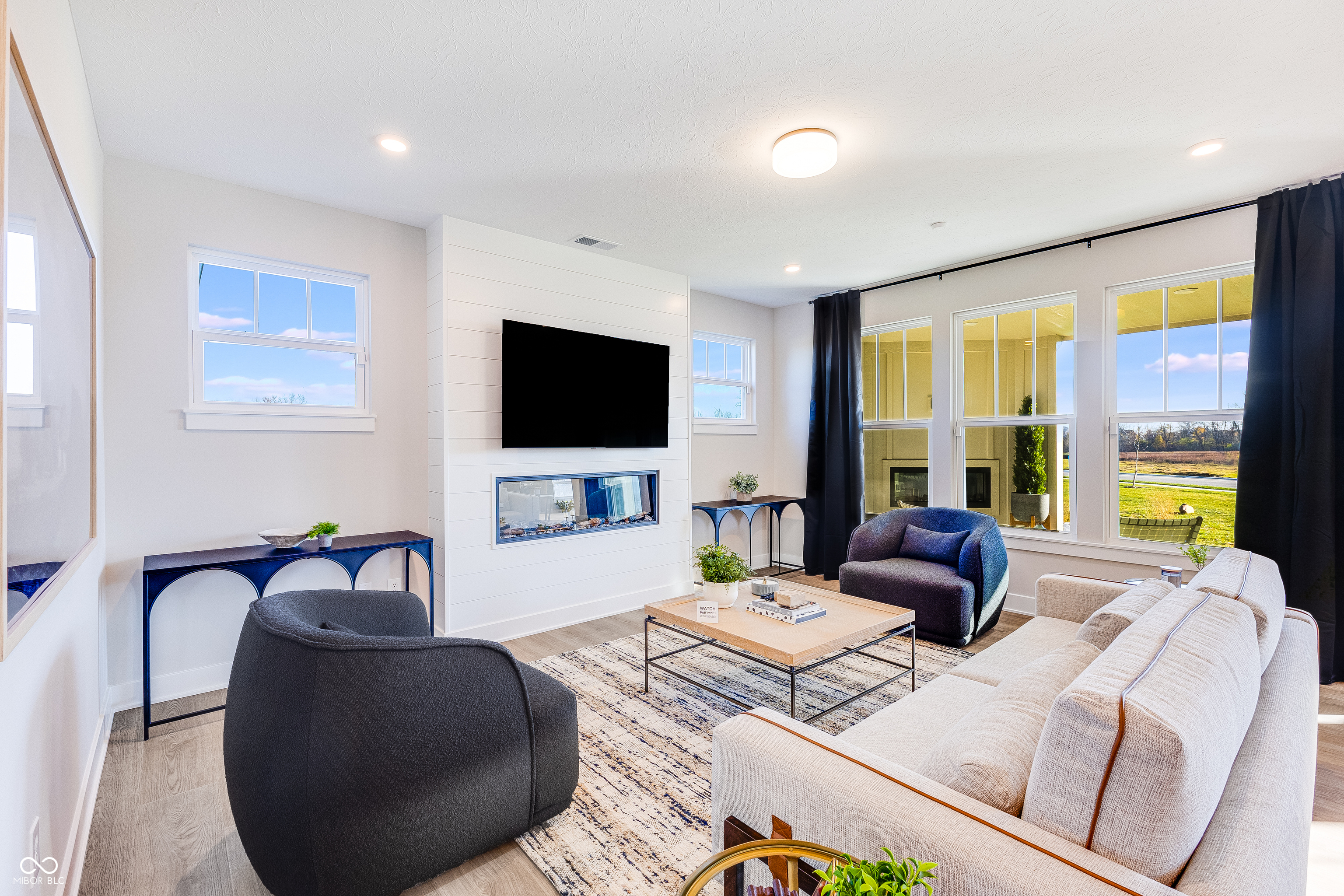 16018 Meadow Frost Court Fishers, IN 46037 - Photo 9 of 34