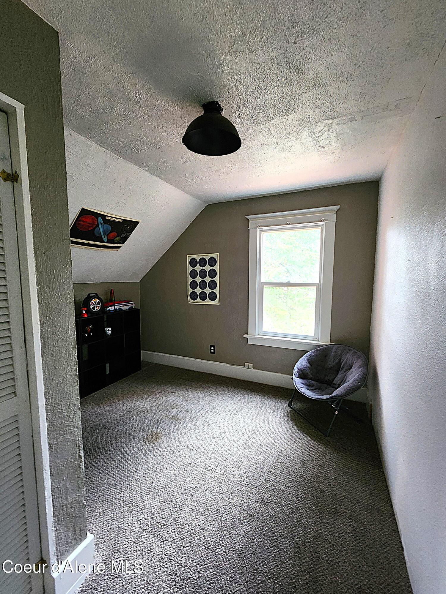 422 High Street Wallace, ID 83873 - Photo 16 of 33 Bedroom 1