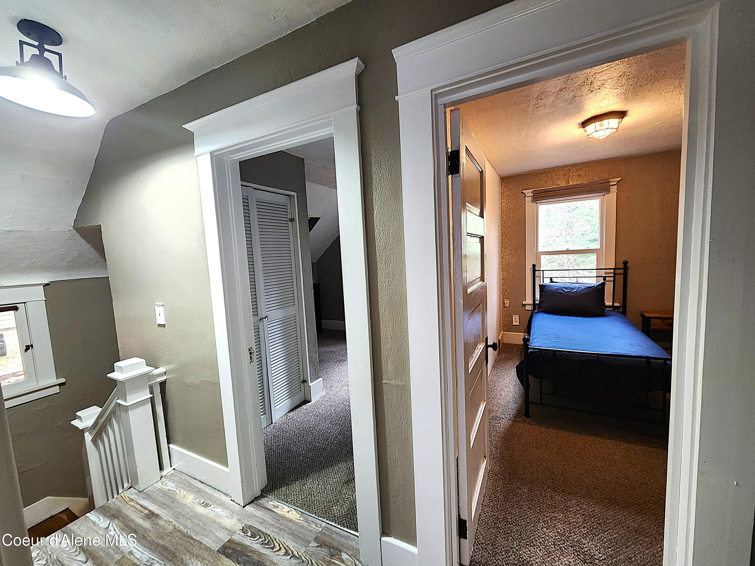 422 High Street Wallace, ID 83873 - Photo 22 of 33 Hallway