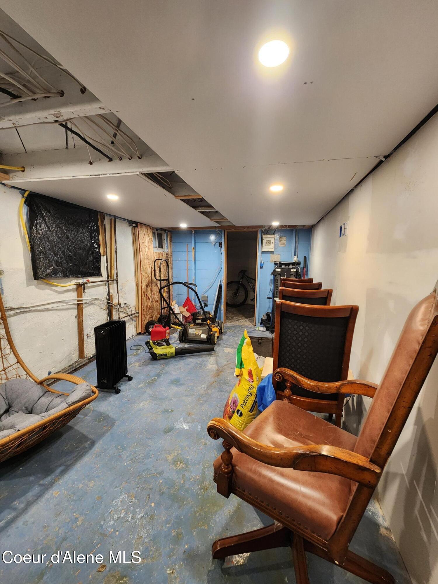 422 High Street Wallace, ID 83873 - Photo 26 of 33 Basement