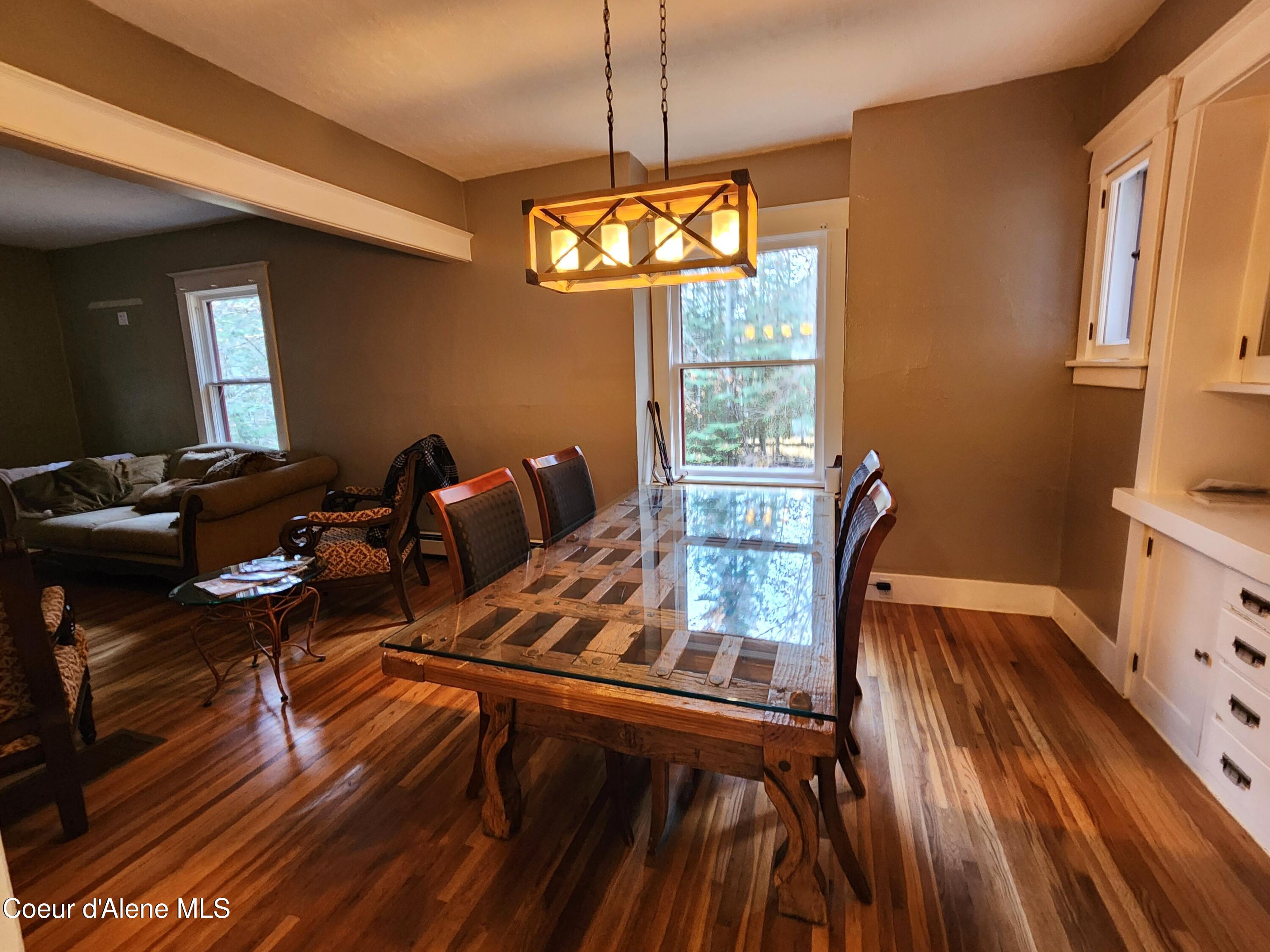 422 High Street Wallace, ID 83873 - Photo 8 of 33 Dining Room