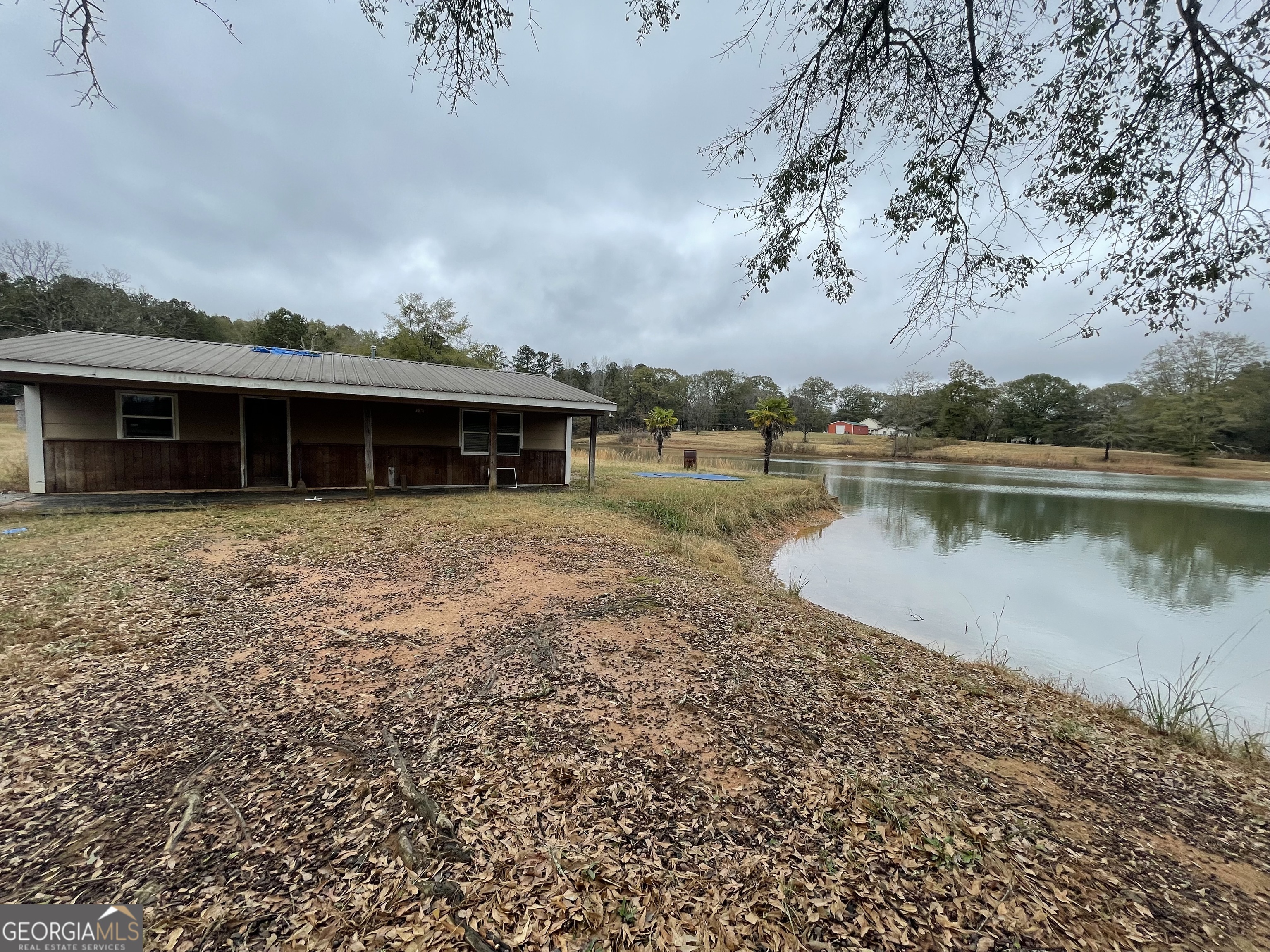 443 East Rivers Road Griffin, GA 30224 - Photo 2 of 16