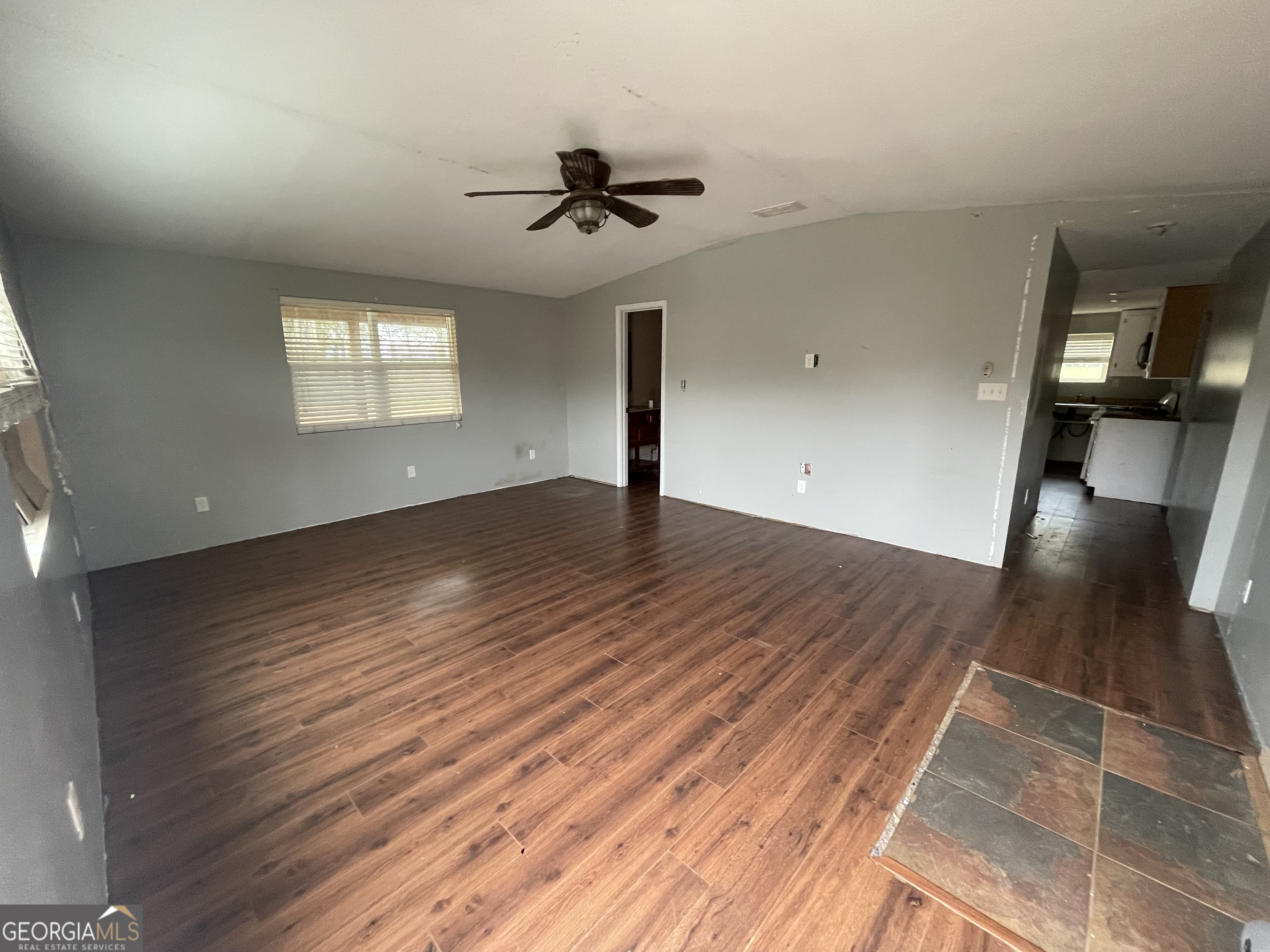 443 East Rivers Road Griffin, GA 30224 - Photo 4 of 16