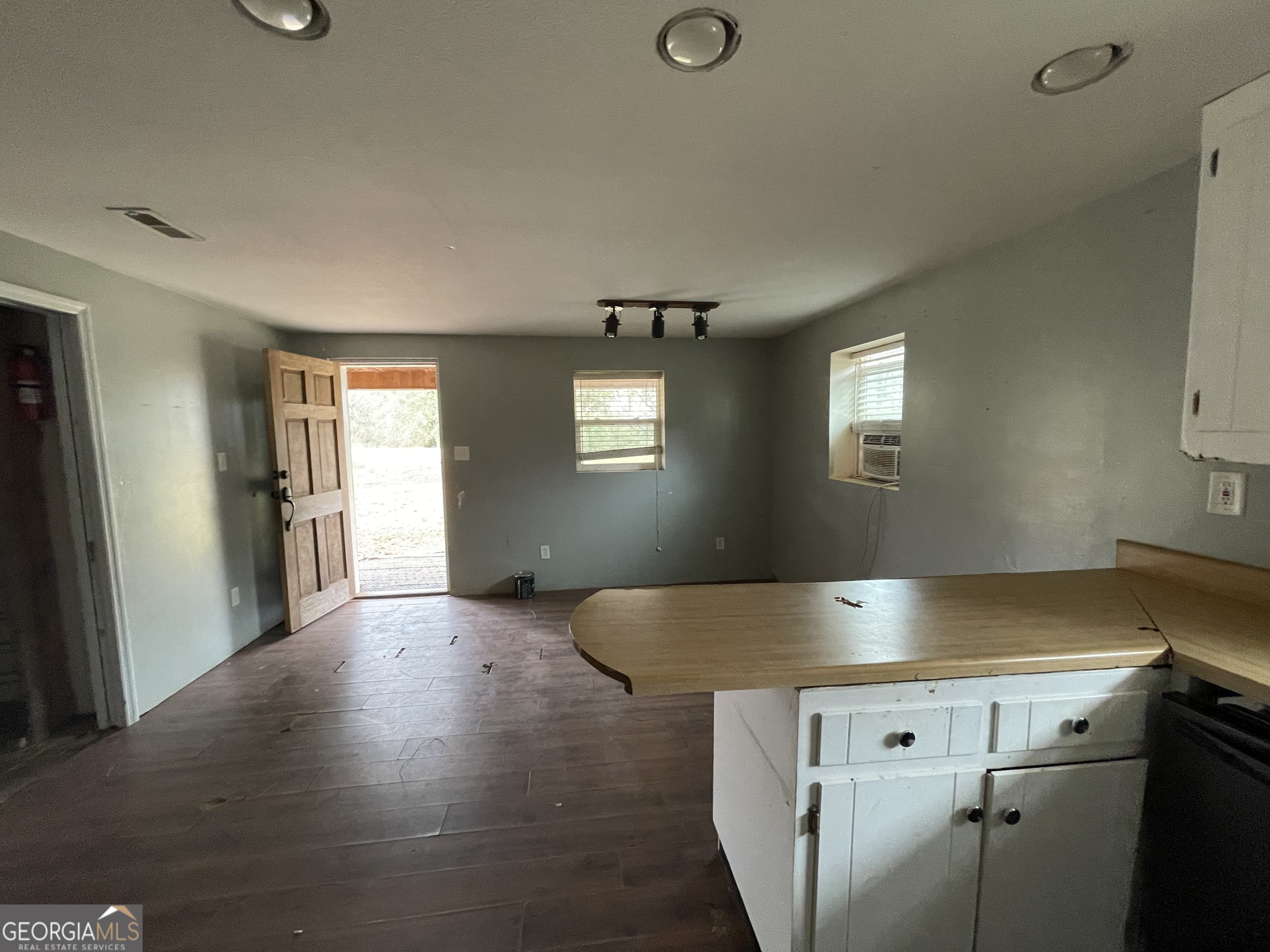 443 East Rivers Road Griffin, GA 30224 - Photo 7 of 16