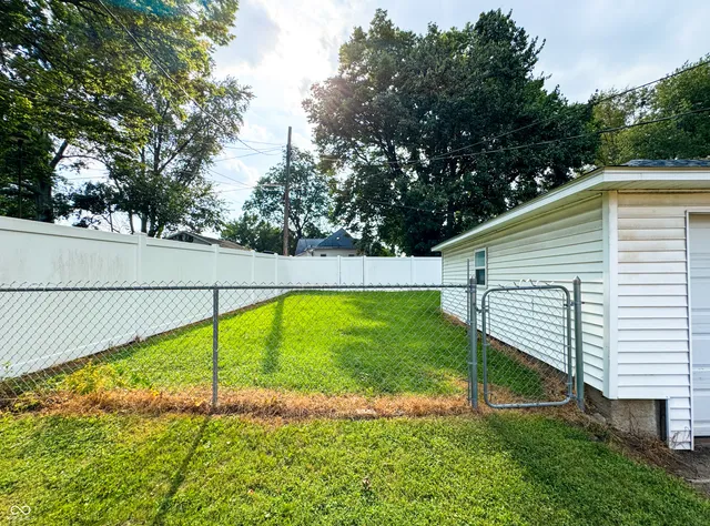 $130,000 | 1335 South 20th Street, Terre Haute, IN 47803