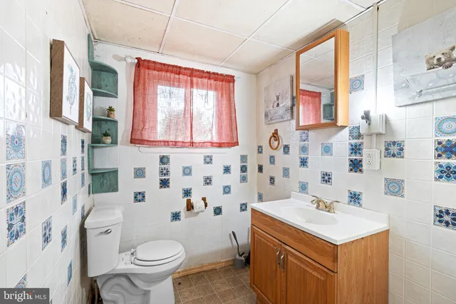 $150,000 | 3427 West 3rd Street, Marcus Hook, PA 19061