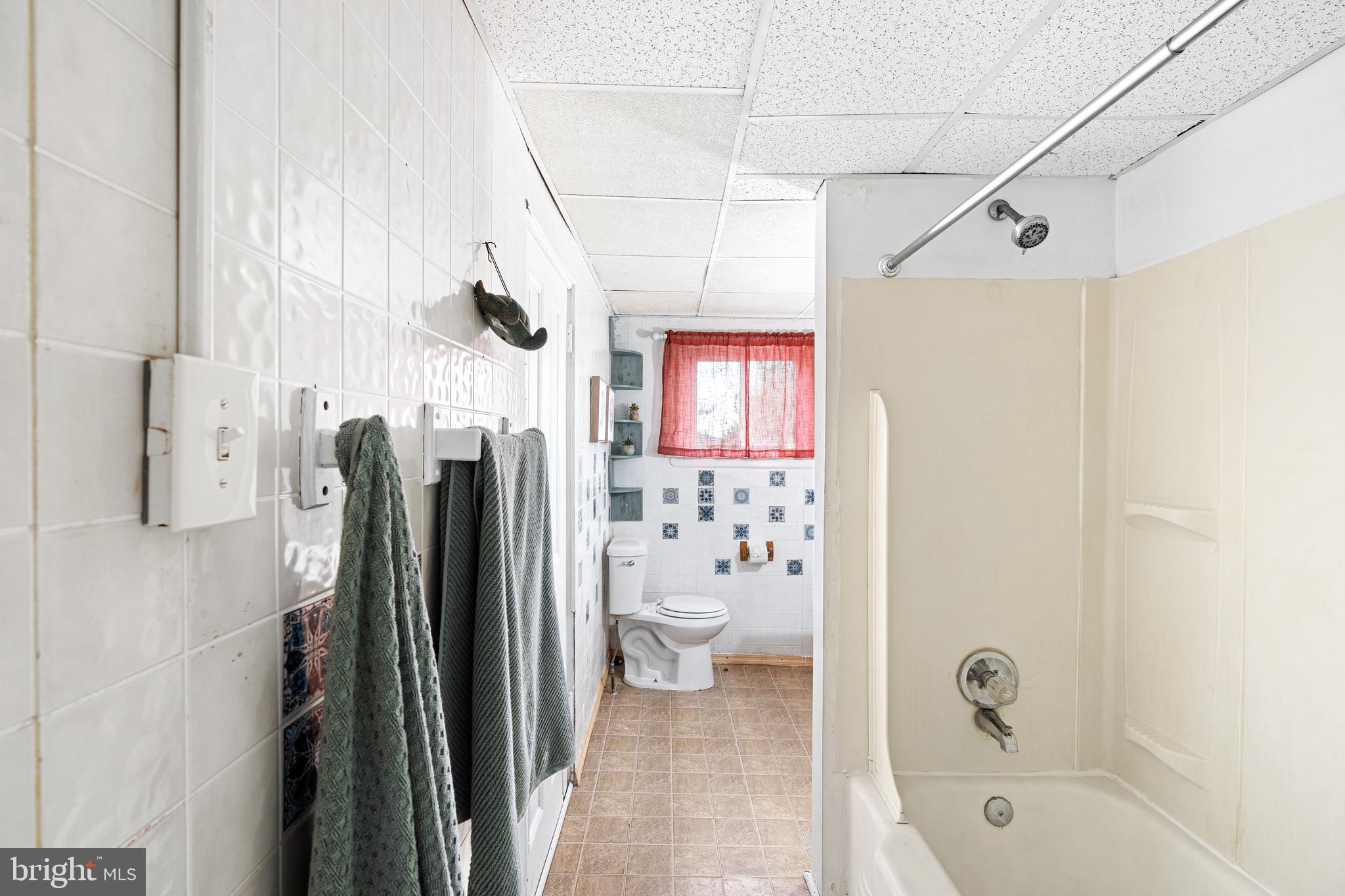 3427 West 3rd Street Marcus Hook, PA 19061 - Photo 15 of 20