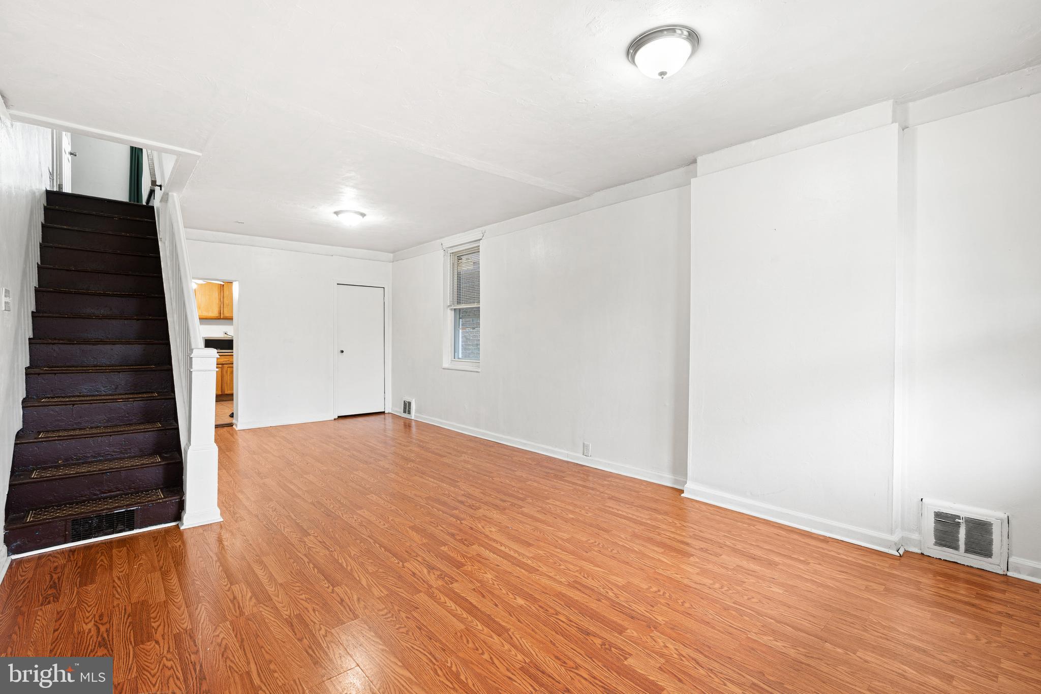 3427 West 3rd Street Marcus Hook, PA 19061 - Photo 3 of 20