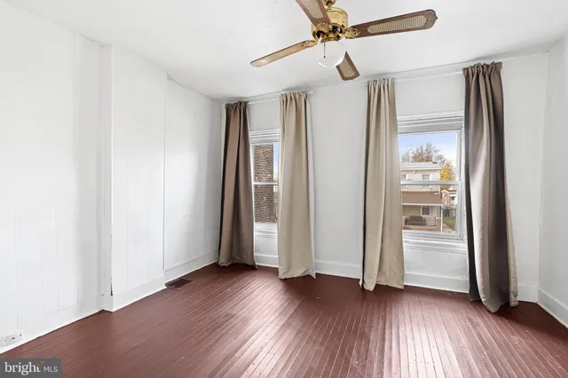 $150,000 | 3427 West 3rd Street, Marcus Hook, PA 19061