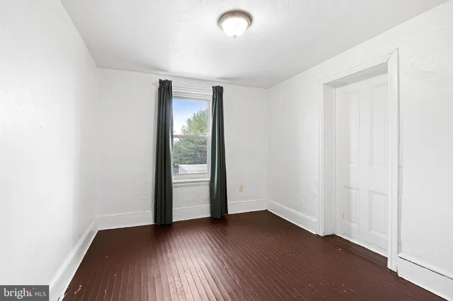 $150,000 | 3427 West 3rd Street, Marcus Hook, PA 19061