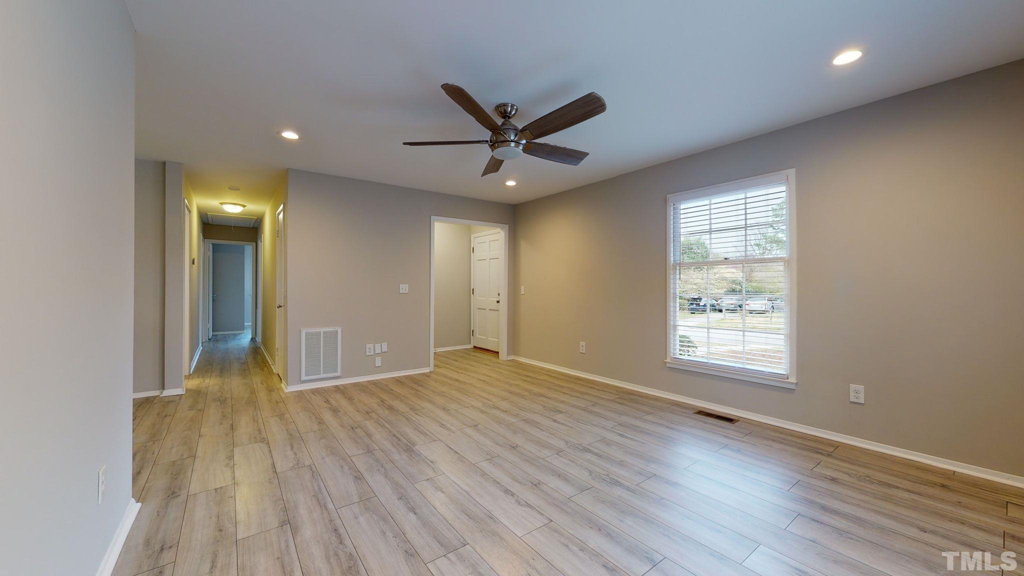 6024 Windham Drive Raleigh, NC 27609 - Photo 5 of 25 Gallery Image 5