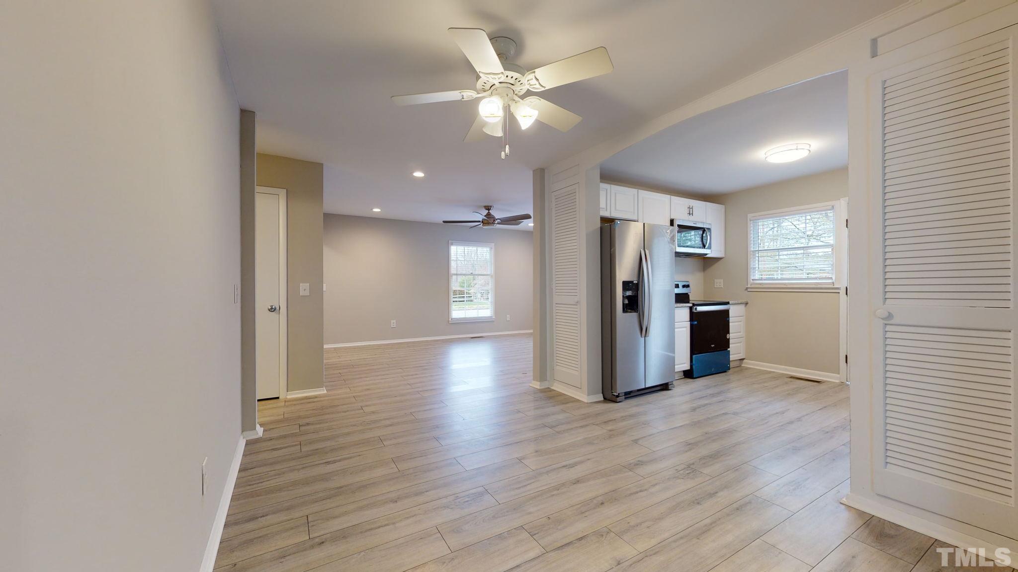 6024 Windham Drive Raleigh, NC 27609 - Photo 9 of 25 Gallery Image 9