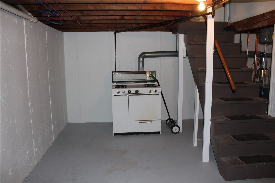 54 Mink Road Providence, RI 02908 - Photo 19 of 23 Gallery Image 19