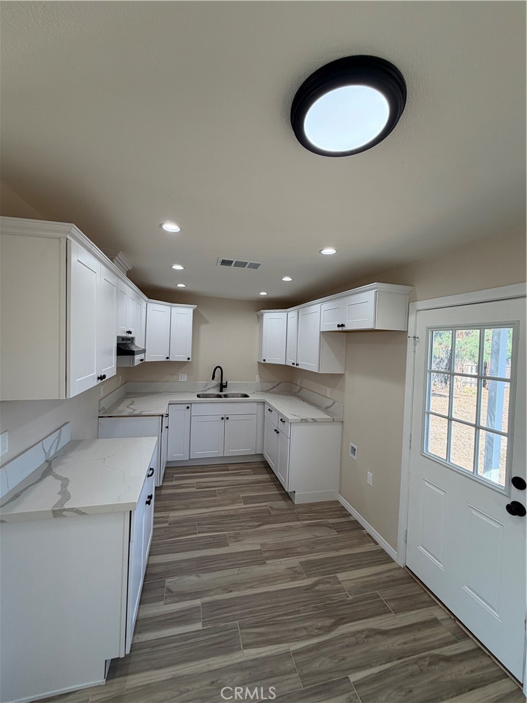 8763 Sylvan Drive Riverside, CA 92503 - Photo 5 of 16