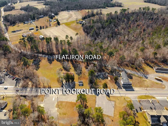 a sign that is on the side of the road