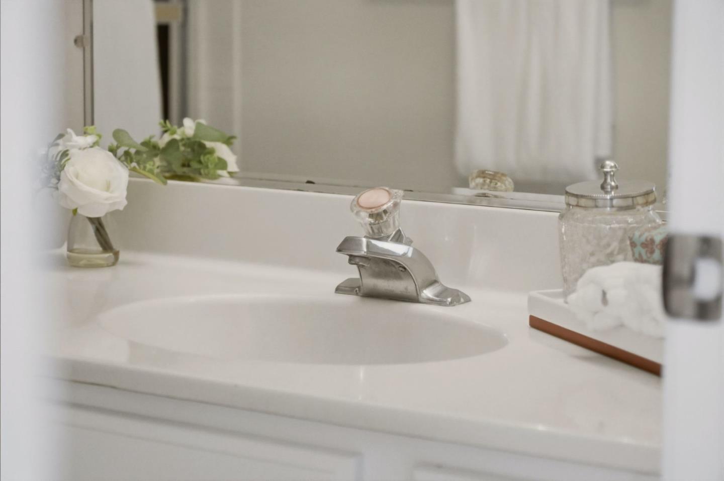 7577 Bollinger Road Cupertino, CA 95014 - Photo 40 of 56 a bathroom with a sink