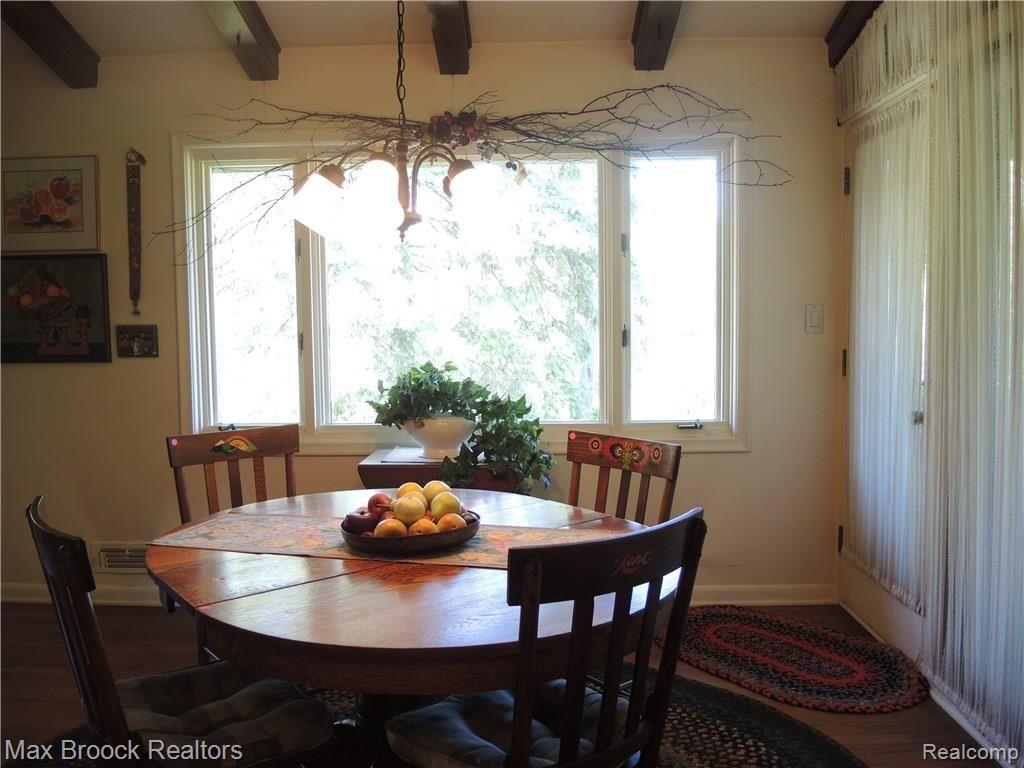840 North Pemberton Road Bloomfield Hills, MI 48302 - Photo 6 of 42 DINING ROOM