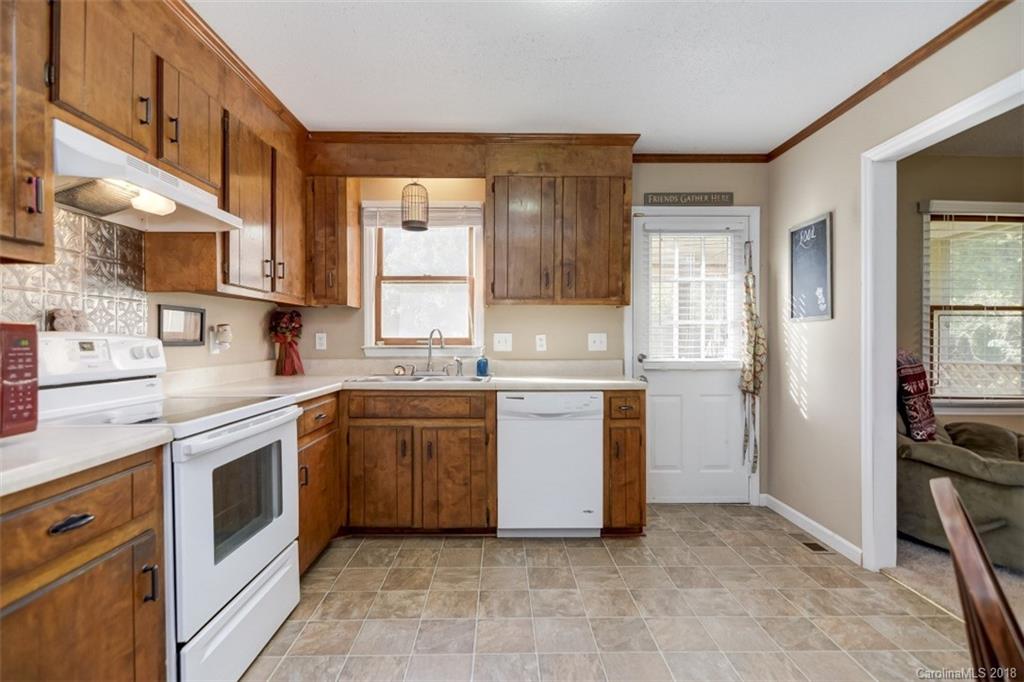 616 Turner Road Gastonia, NC 28056 - Photo 8 of 28 Gallery Image 8