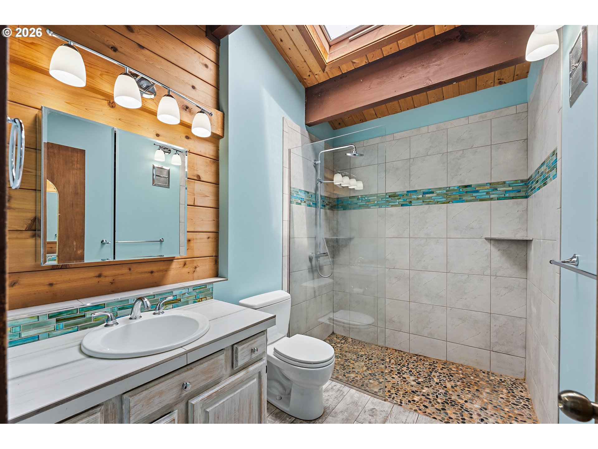 29006 Northeast 16th Avenue Ridgefield, WA 98642 - Photo 17 of 48 Owner's Suite Bathroom #2