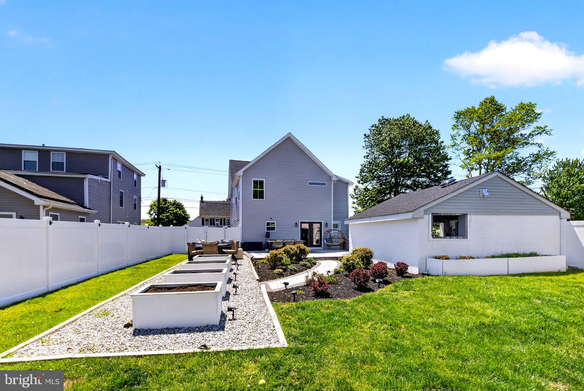 25015 Mt Pleasant Road Columbus, NJ 08022 - Photo 46 of 59 Charming backyard oasis awaits you!