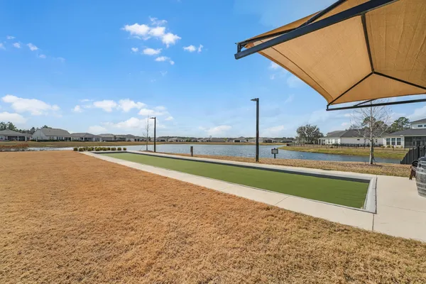 a view of a tennis court