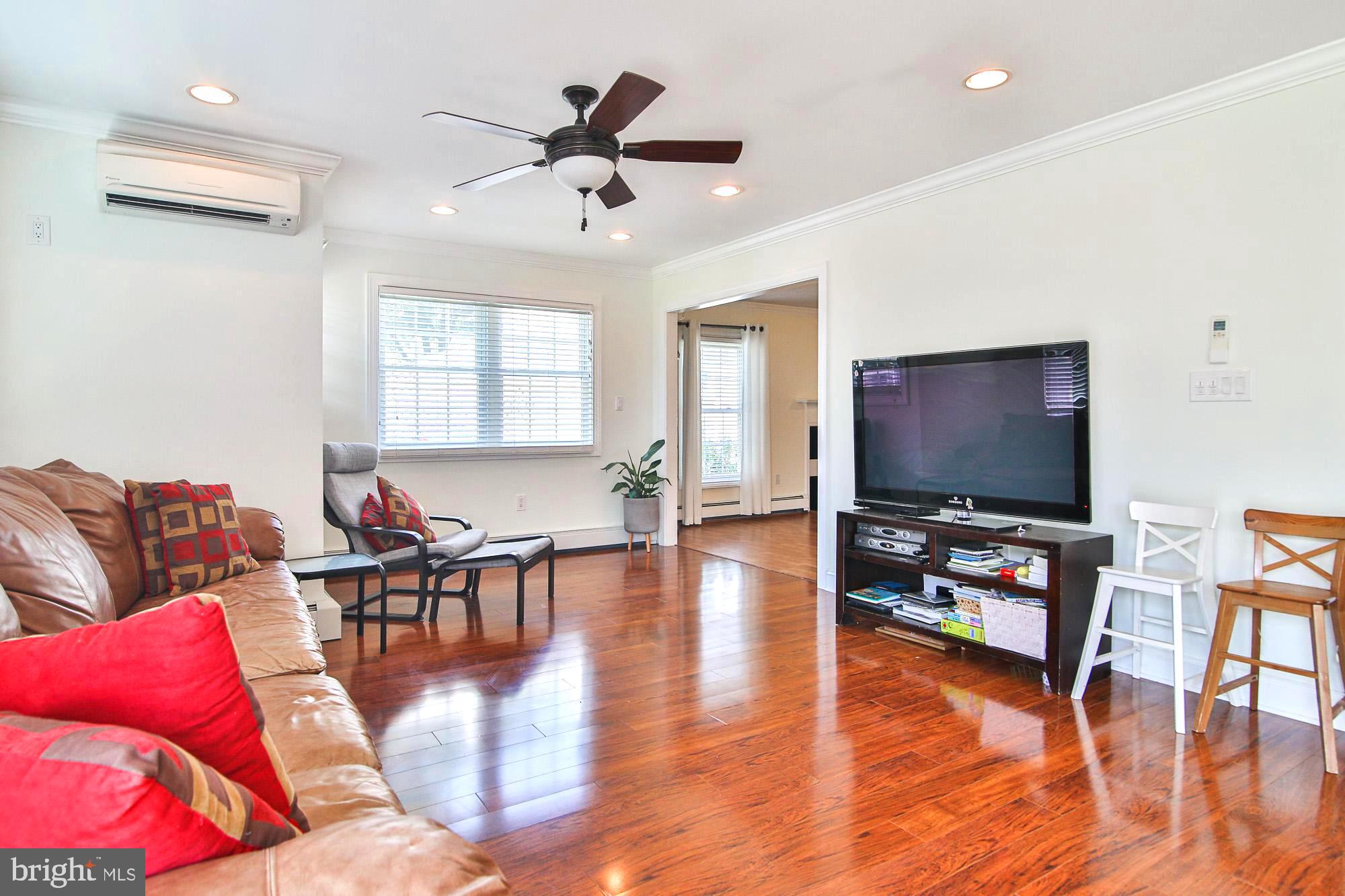 25 Trim Road Levittown, PA 19056 - Photo 14 of 37 Great Room