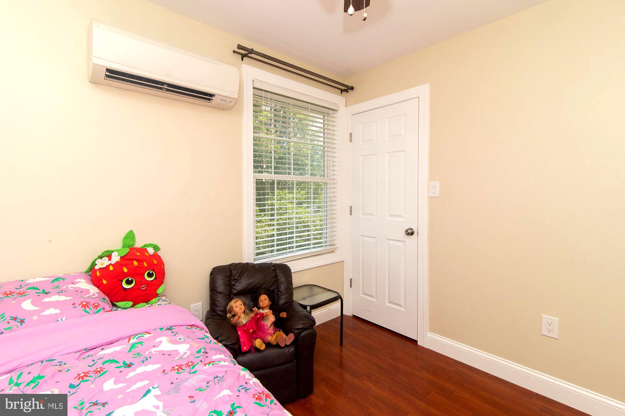25 Trim Road Levittown, PA 19056 - Photo 31 of 37 Bedroom 5