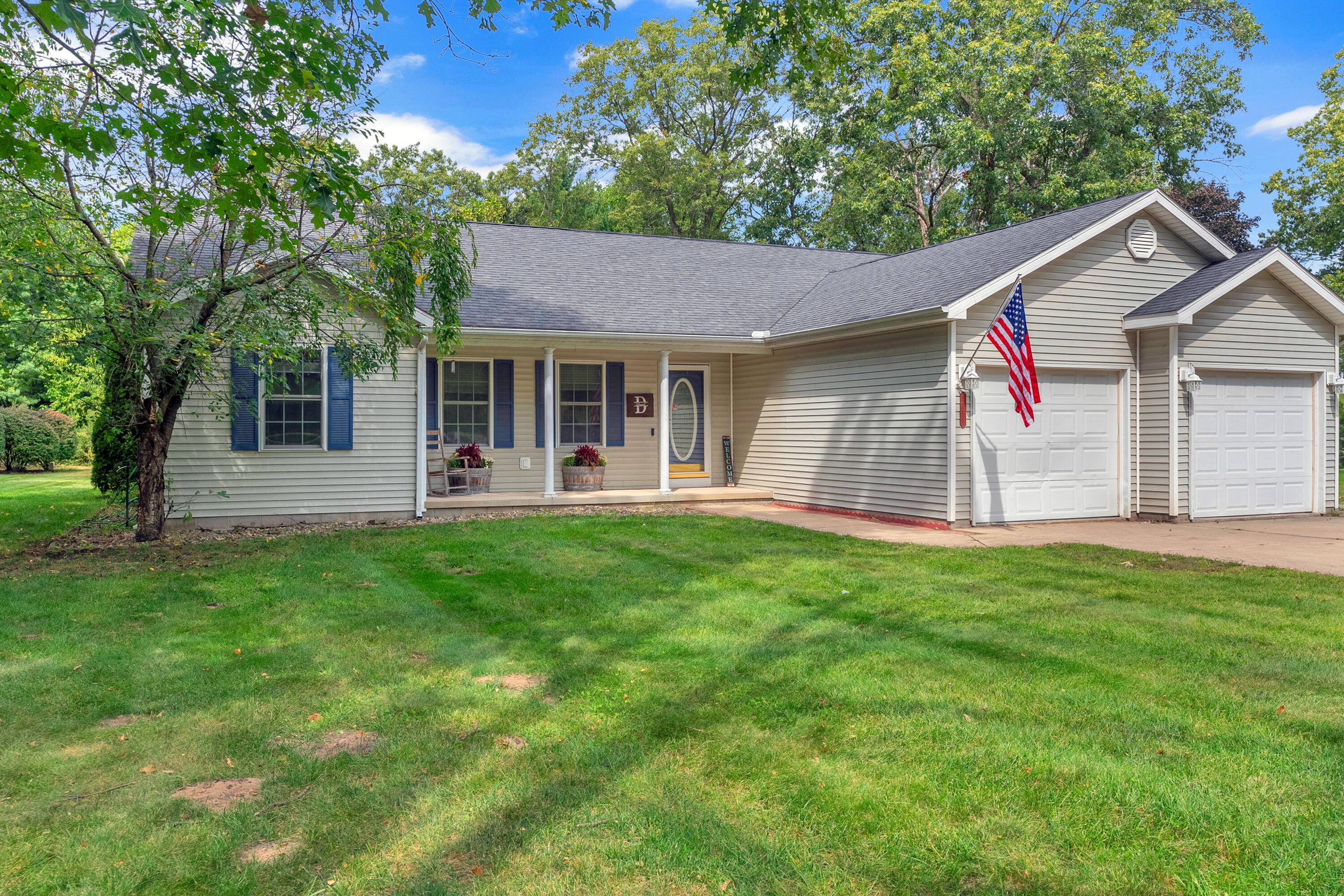 9858 West Rustic Drive Demotte, IN 46310 - Photo 3 of 28 3000x2001