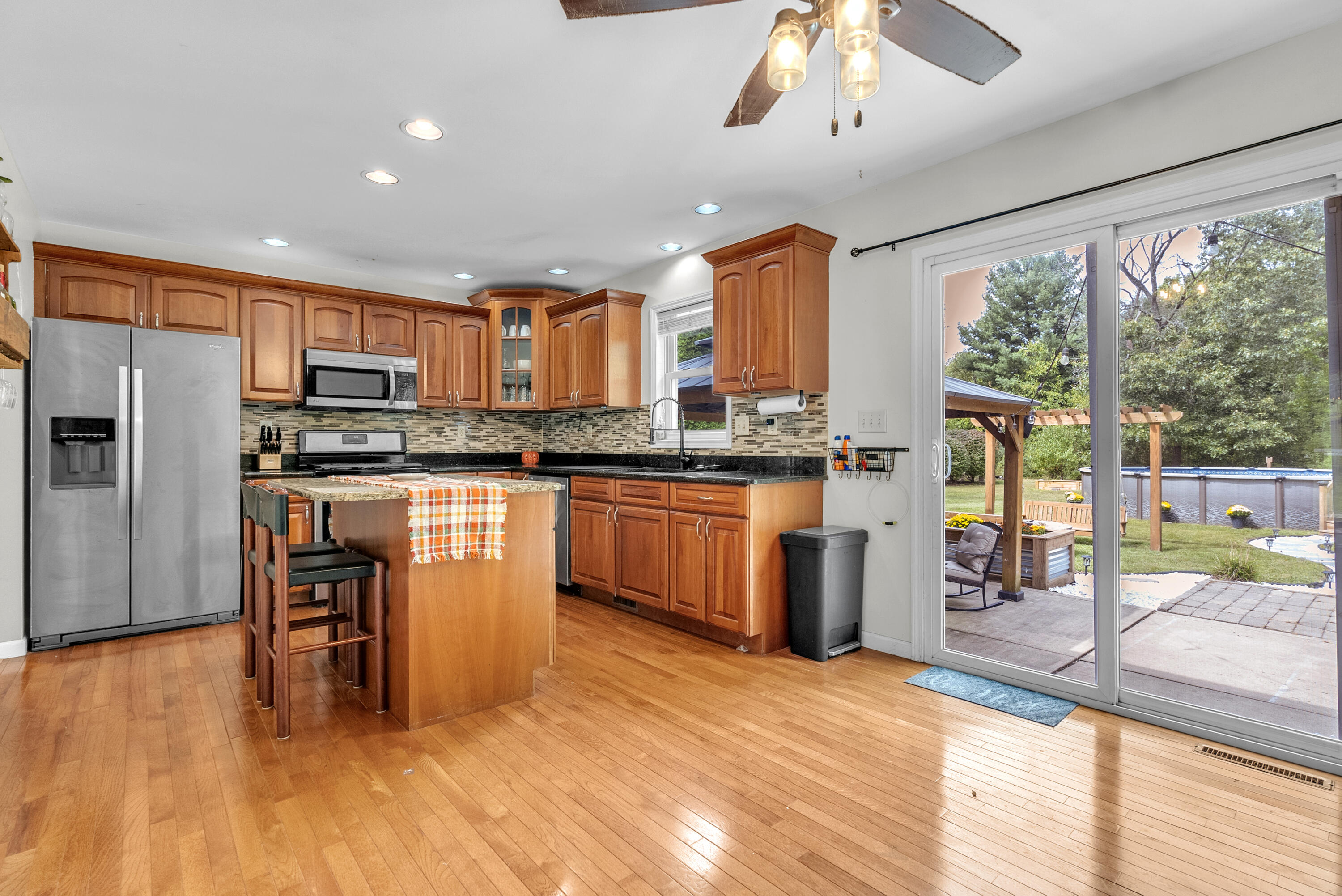 9858 West Rustic Drive Demotte, IN 46310 - Photo 6 of 28 3000x2003