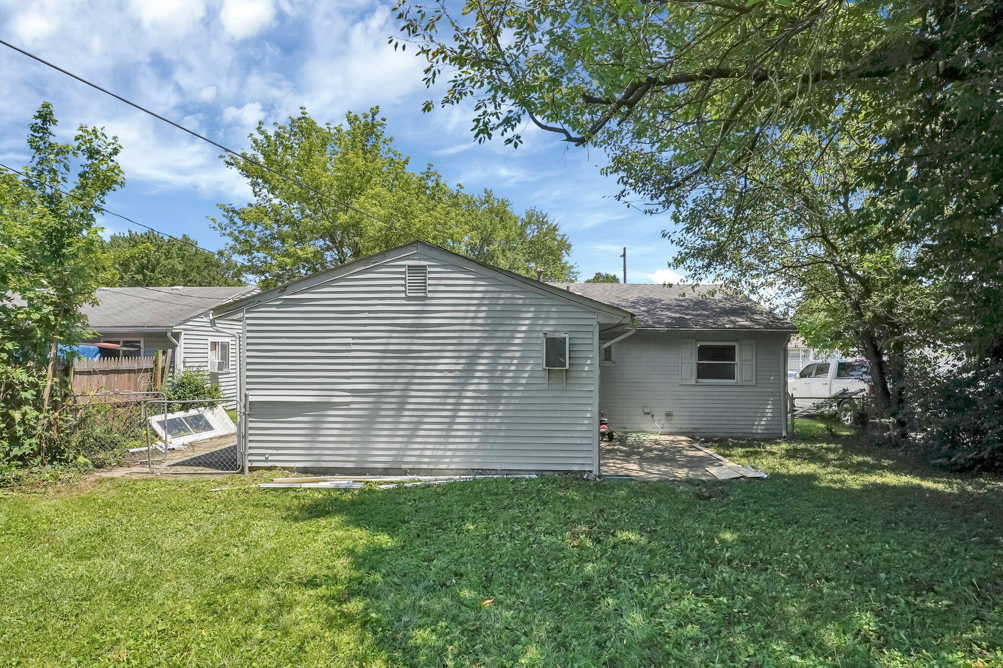 2501 Navarre Road Columbus, OH 43207 - Photo 28 of 29 Home Rear View