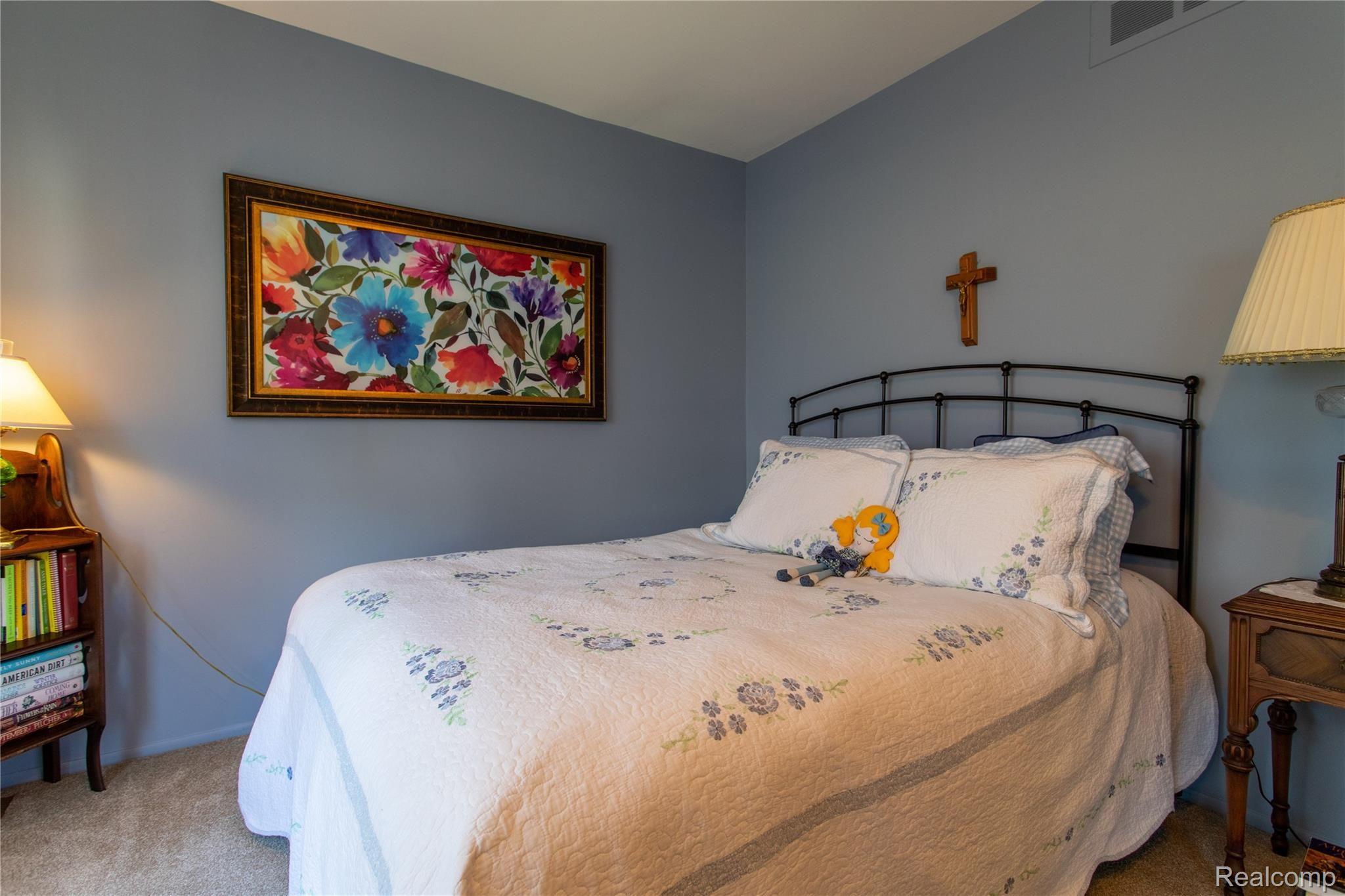 1496 Saddle Lane Rochester, MI 48306 - Photo 13 of 23 House_Saddle-13.jpg
