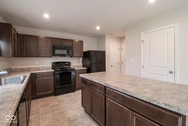 $329,000 | 975 Red Hls Court, Lebanon, IN 46052