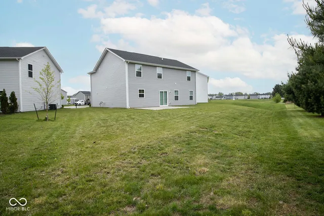 $329,000 | 975 Red Hls Court, Lebanon, IN 46052