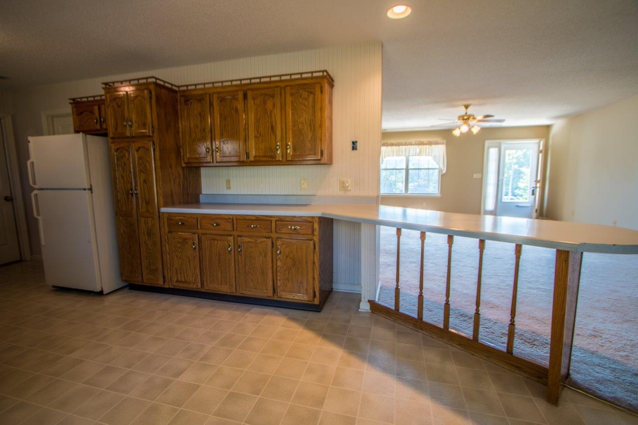 9123 Edgewater Road Chattanooga, TN 37416 - Photo 19 of 33 Kitchen